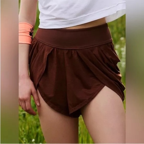 *NWOT* Free People FP Movement Find Your Flow Shorts - Argon Oil - Picture 2 of 6